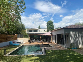 Villa moderne avec piscine à 10min Cannes
